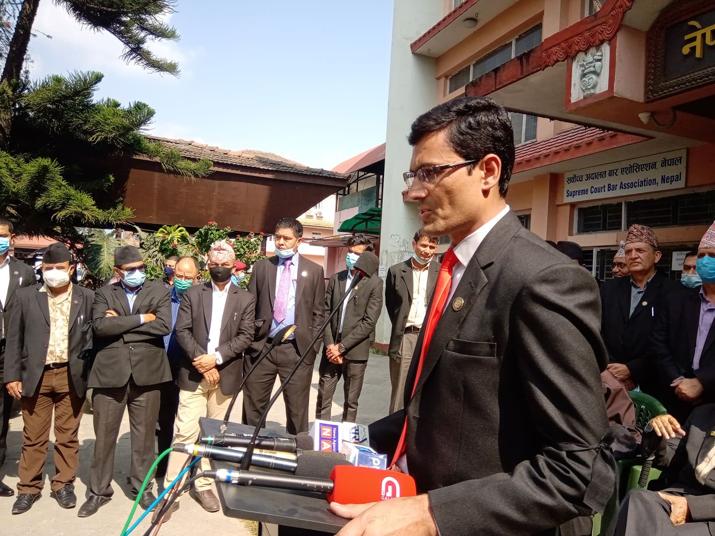 प्रधानन्यायाधीश राणालाई घिमिरेको चेतावनी- अब हामी सहन सक्दैनौं, तपाईंले राजीनामा दिनुस्